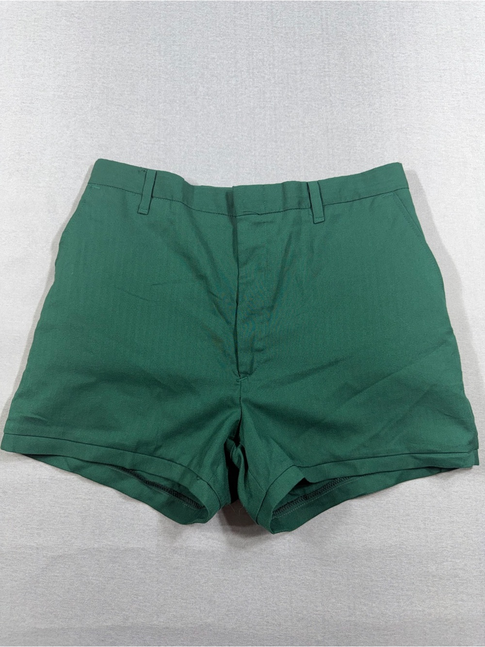 Women’s vintage green Riverside short Size 29